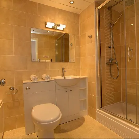 Barrowfield 3* New Quay
