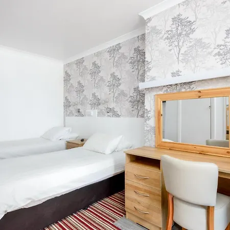 Barrowfield 3* New Quay